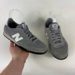 New Balance 402 Sneakers Women's 9 Gray Lace-Up Low Top Running Shoes WL402GR